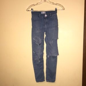 Light washed ripped jeggings